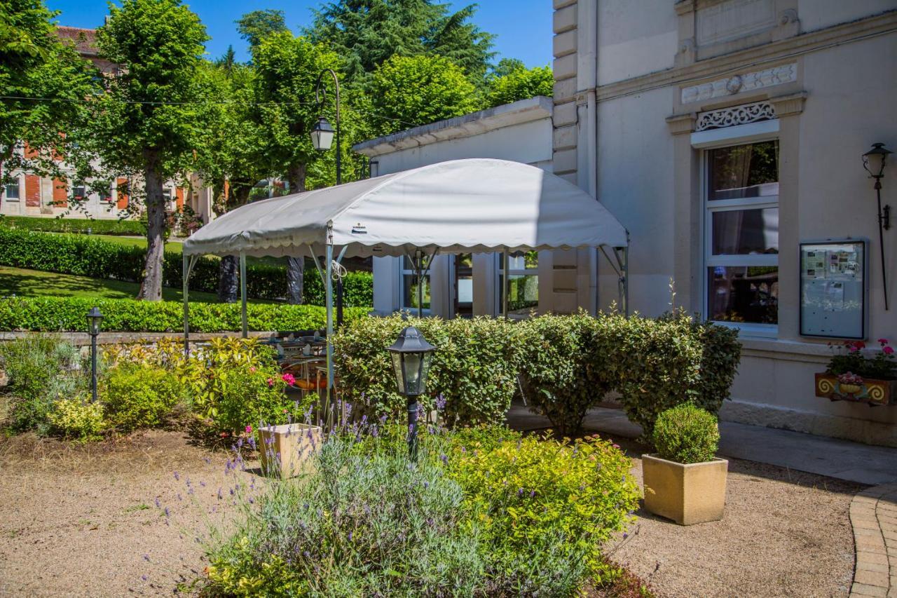 Bourbon-lʼArchambault Hotel Des Thermes מראה חיצוני תמונה