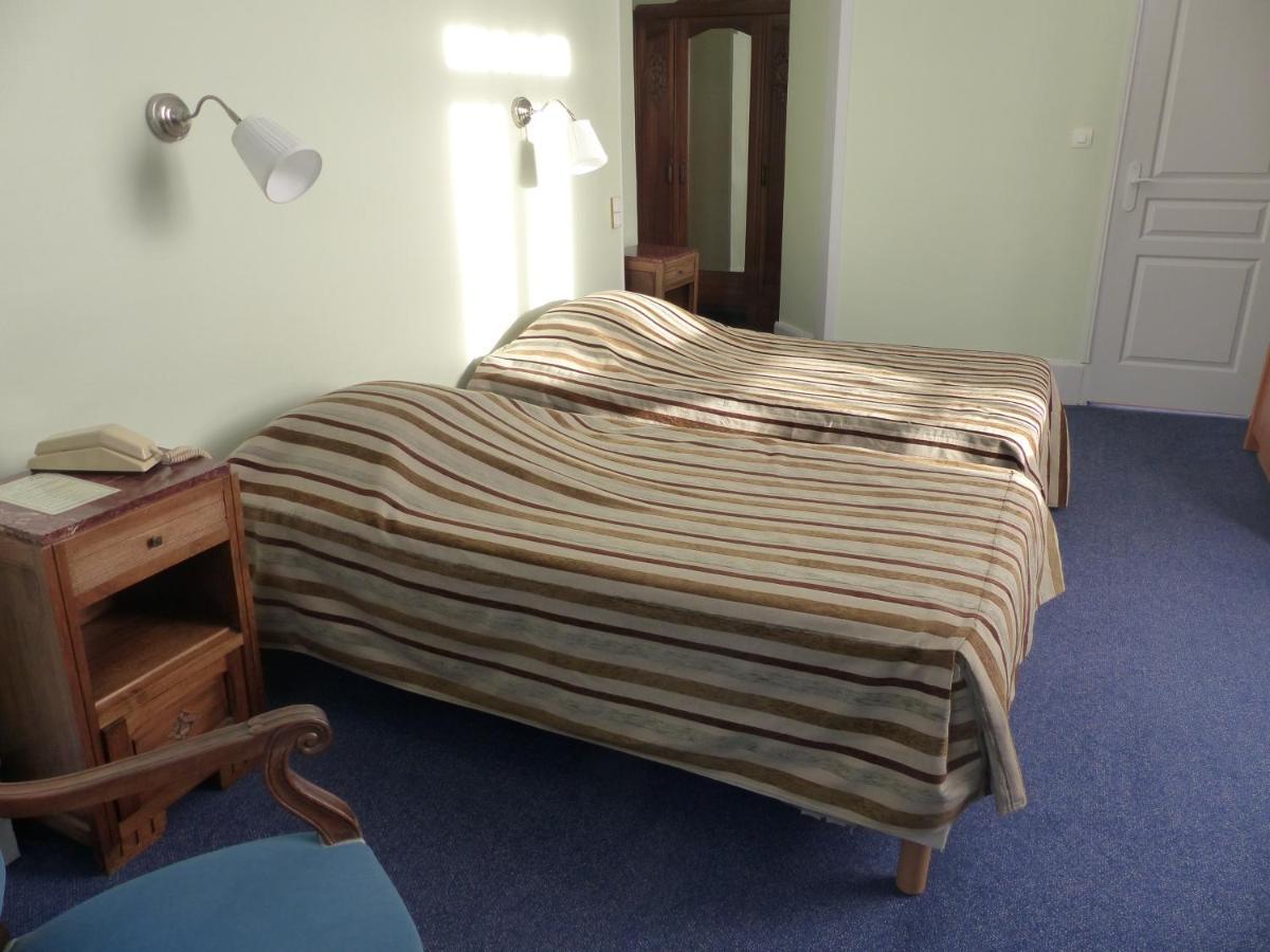Bourbon-lʼArchambault Hotel Des Thermes מראה חיצוני תמונה