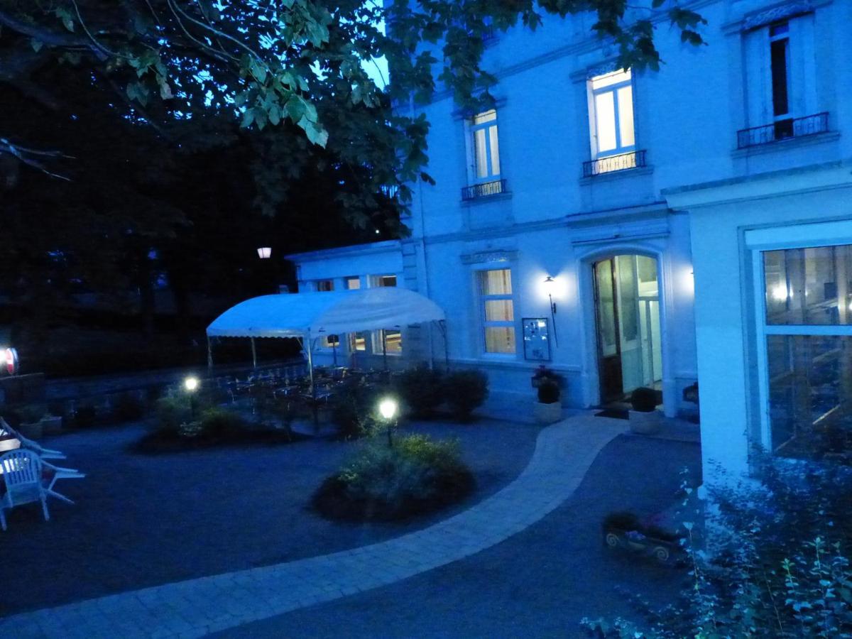 Bourbon-lʼArchambault Hotel Des Thermes מראה חיצוני תמונה