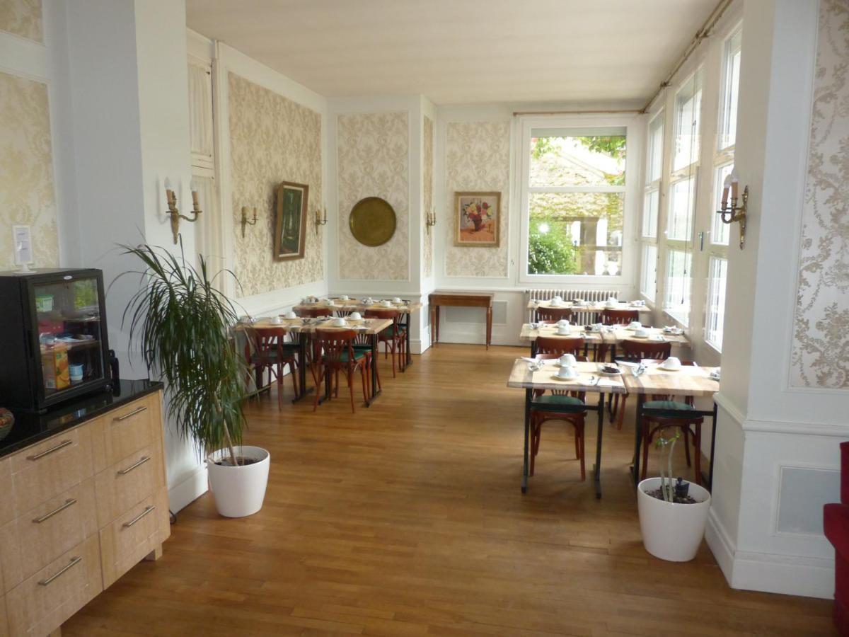 Bourbon-lʼArchambault Hotel Des Thermes מראה חיצוני תמונה